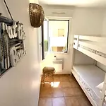 Les Pins Bleus By Interhome Appartamento Sainte-Maxime