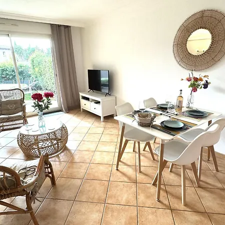 Apartamento Les Pins Bleus By Interhome *