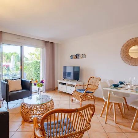Les Pins Bleus App-02 By Interhome Sainte-Maxime