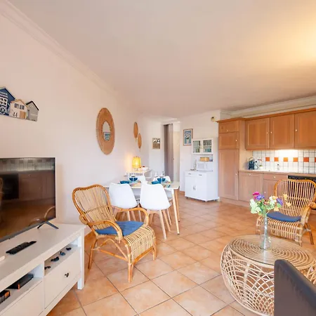 Les Pins Bleus App-02 By Interhome * Sainte-Maxime