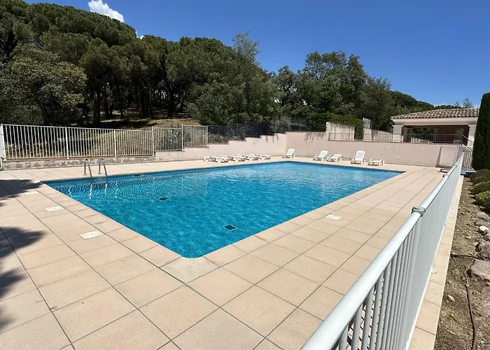 Daire Les Pins Bleus By Interhome Sainte-Maxime